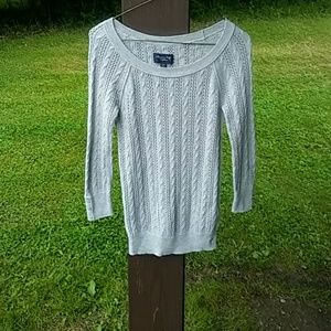 American eagle pullover sweater//BONUS scarf